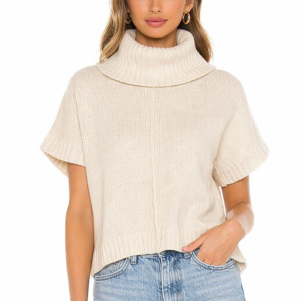 Alice + Olivia Cream Short-Sleeve Turtleneck Sweater